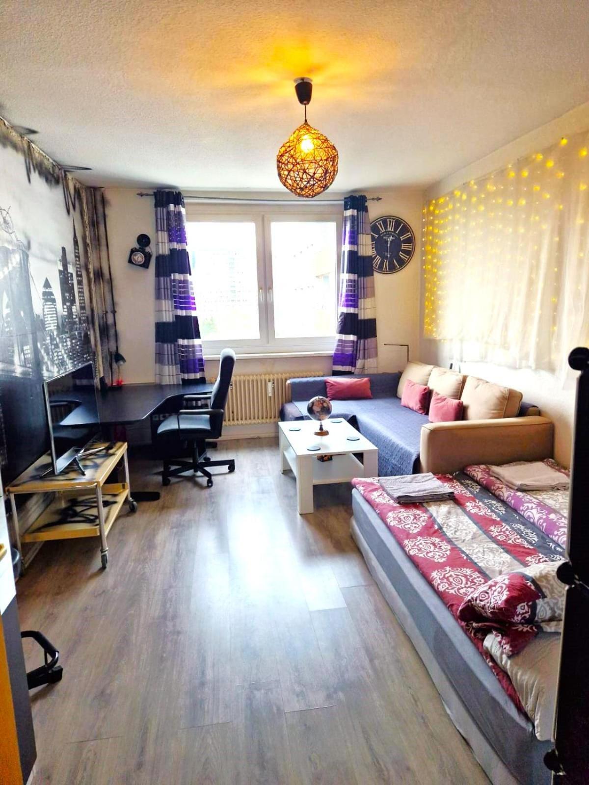 Cozy Trendy Spacious Room In Green Area 12 Min. Near To The Center Alexanderplatz Берлин Екстериор снимка